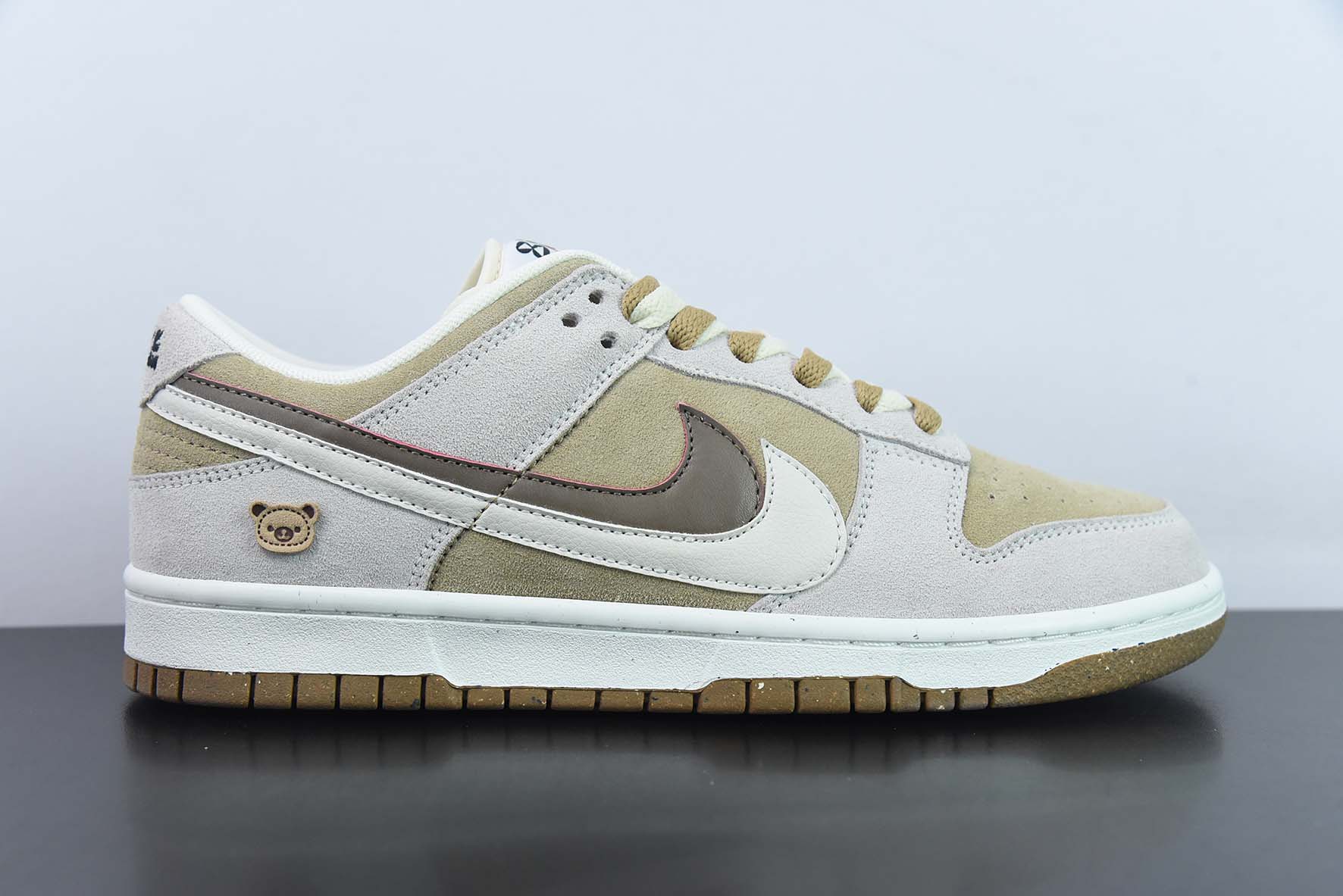 ONX95454141B 纯原版本 Nike Dunk Low SE“85” 双层Swoosh 小熊饼干 复古板鞋 棕白 货号：DO9457-100 尺码：36-46