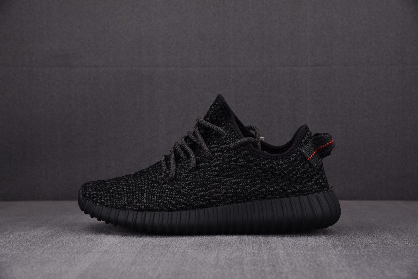 Yeezy350初代黑色尺码:36-