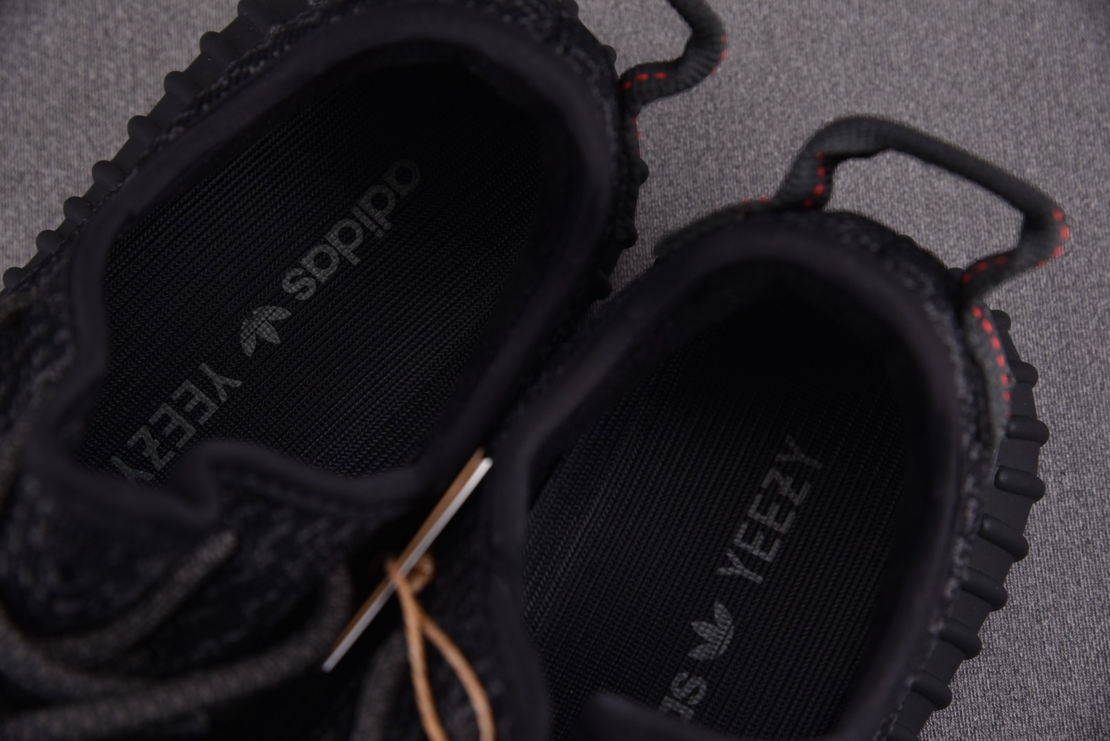 Yeezy350初代黑色尺码:36-