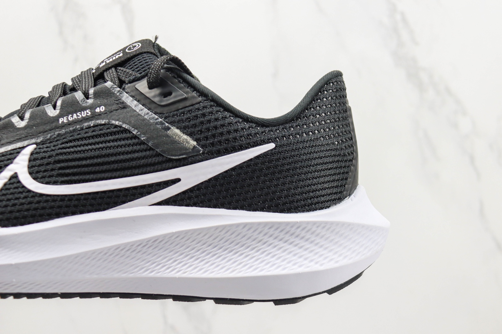 Nike Air Zoom Pegasus 40 Running Shoes - Comfortable, Breathable, and Stable 8 o 1gr8uj08l1jel126e1suu1nu1ieq17