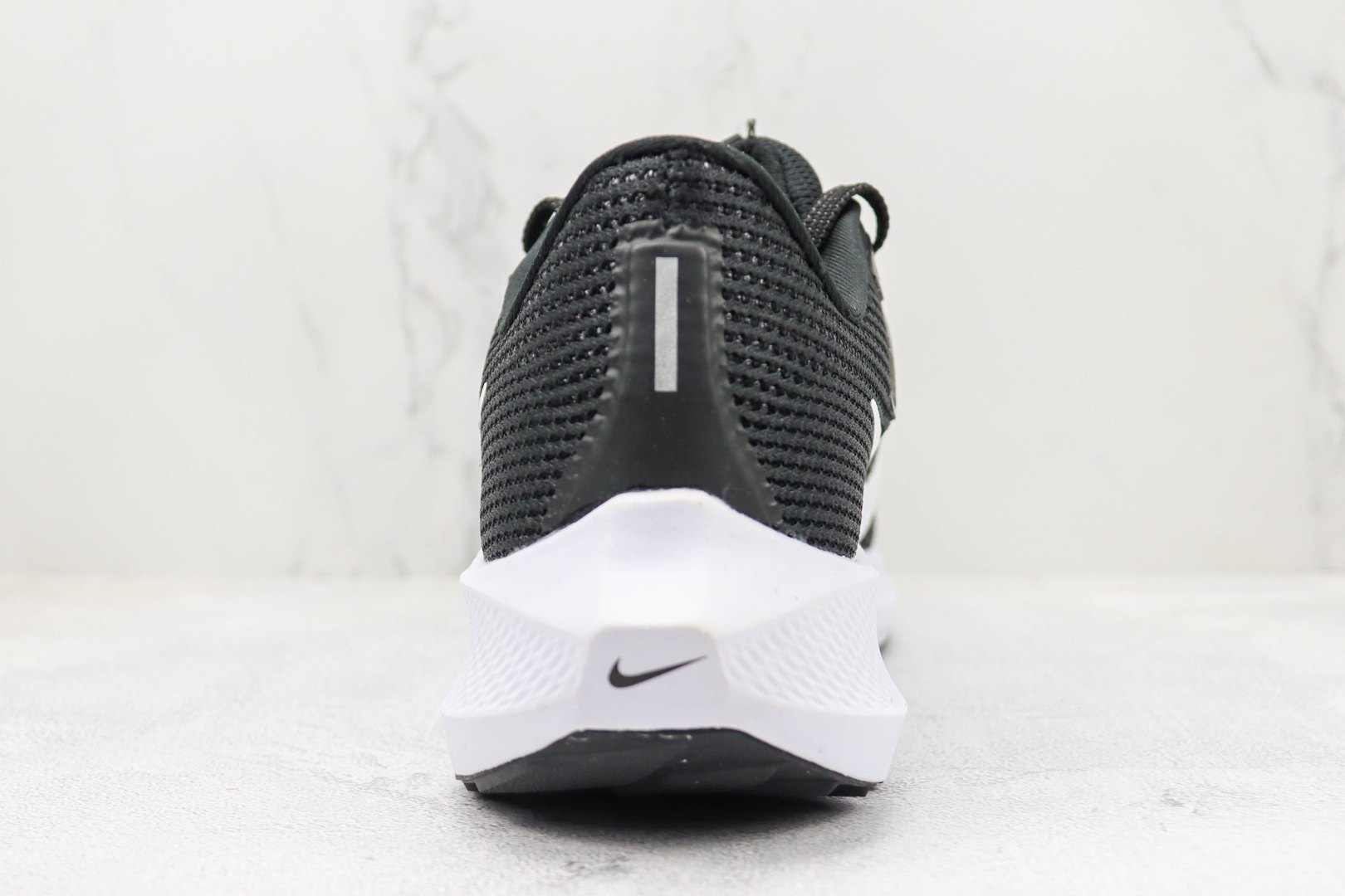 Nike Air Zoom Pegasus 40 Running Shoes - Comfortable, Breathable, and Stable 6 o 1gr8uj08l5oh48l1jbh17a1tka15