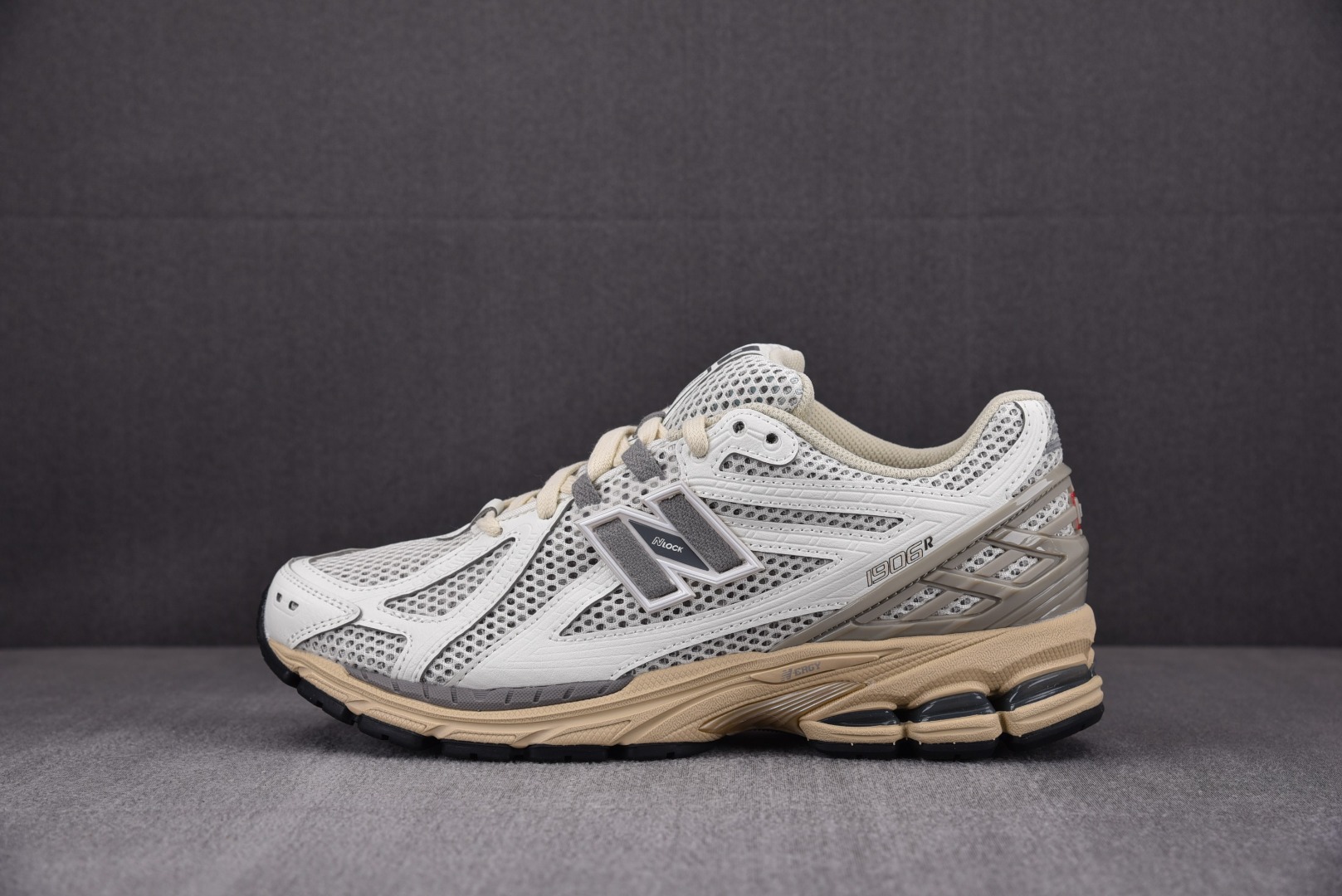 NB1906R白灰尺码36-45总裁