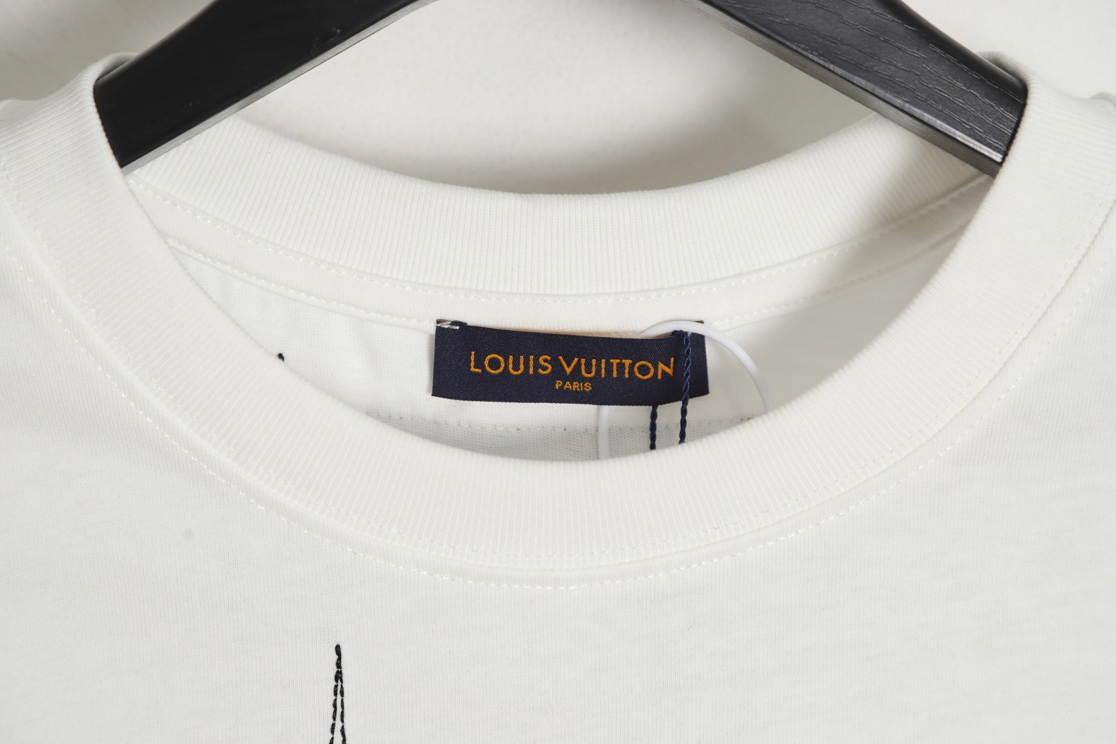 170 Louis Vuitton 23ss 刺绣流苏微标logo短袖 心跳频率绣花T恤