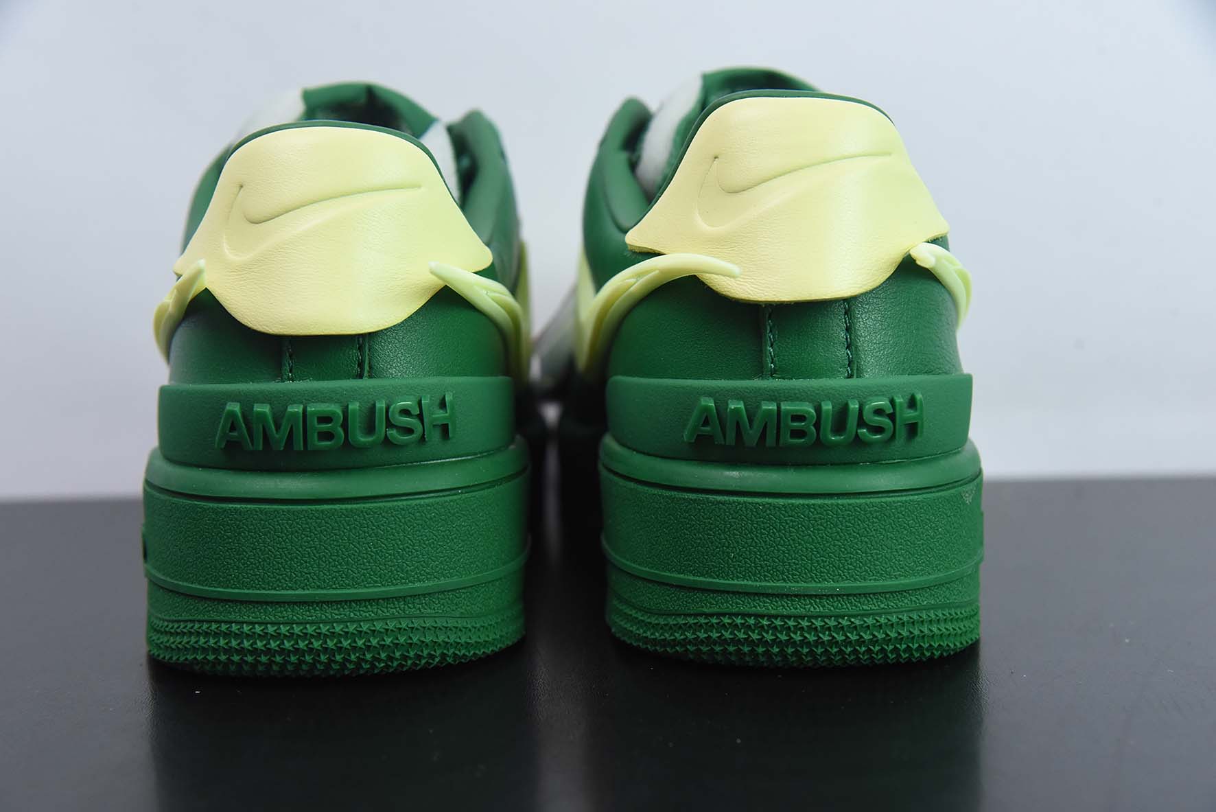 Ambush x Nk Air Force 1'07 Low 联名款 空军一号低帮休闲板鞋 官方货号: DV3464 300