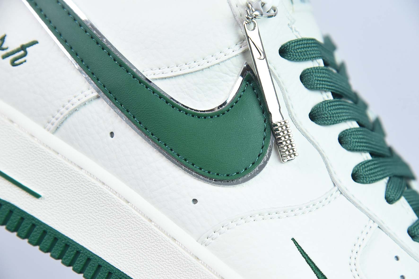 Nike Air Force 1’07 Low"White/Green/Silver"空军一号40周年联名纪念款深绿银小钩 ”货号：BM1996-066