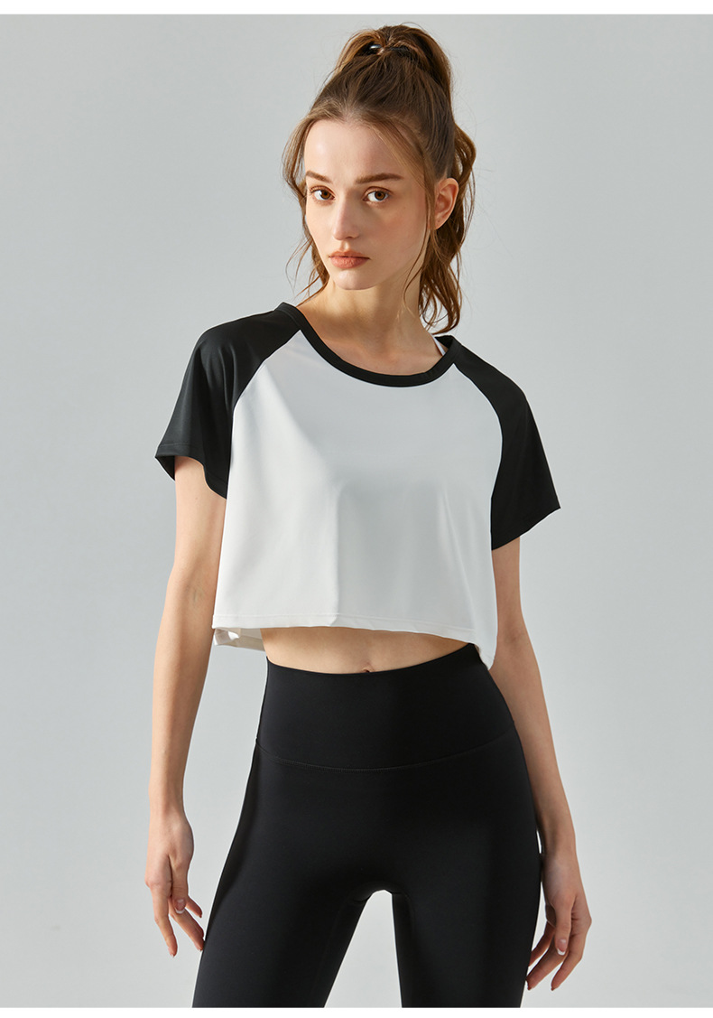 Lululemon t-shirt training white with black raglan sleeves yoga | SLANTH YOGA SPORTS yoga activewear