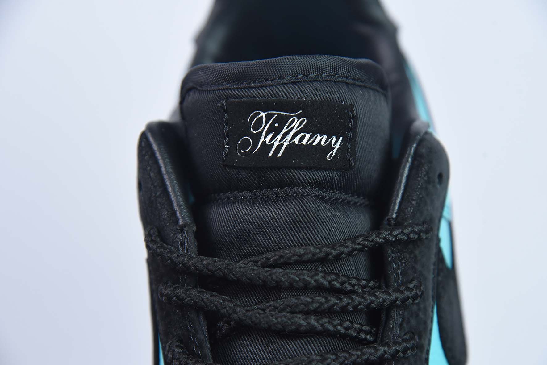 蒂芙尼/Tiffany & Co. x Nike Air Force 1 Low SP"1837"空军一号经典低帮百搭休闲运动板鞋“货号：DZ1382-002