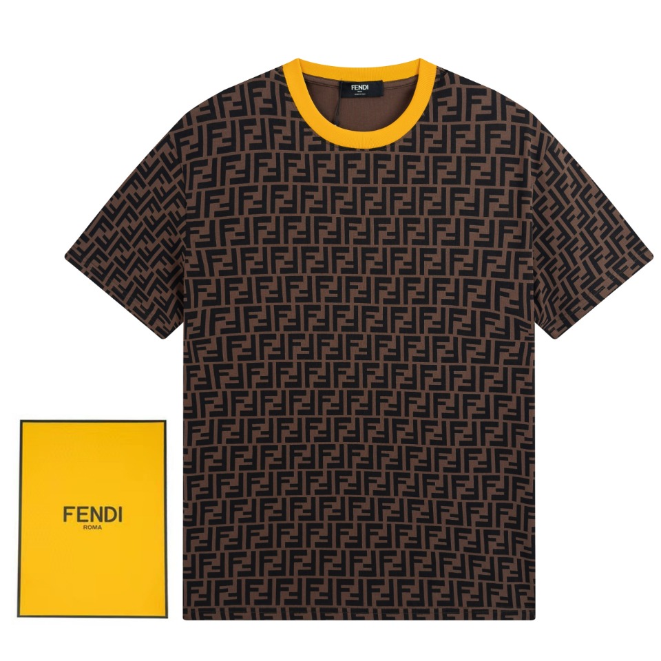 NO:128484,[New model is available] FENDI, Lafayette, double FF full print, color-blocking collar, print, exquisite upgraded logo, inspired by the retro 1980s original fabric, official same model, customized 260g same-cage dyed fabric, very comfortable to touch, the latest brick cabinets in spring and summer, fashionable and personalized, super versatile and beautiful, very suitable for both men and women, essential models for people, tags, collars, washing wheat, complete three labels Color: brown Size XS~L,,fendi,fendi,alexander wang19860909【新款上新】FENDI 芬迪 老佛爷 双FF满印 拼色领 印花 Logo标识精致升级,灵感源自八十年代复古 原版面料 官方同款 定制260克同缸染面料 手感非常舒服  春夏最新砖柜同步 时尚又个性 超级百搭好看的一款 男女都非常合适 人手必备款 吊牌 领标 水洗麦 三标齐全 颜色: 棕色 尺码XS~L,,fendi,fendi,alexander wang,Men's clothing