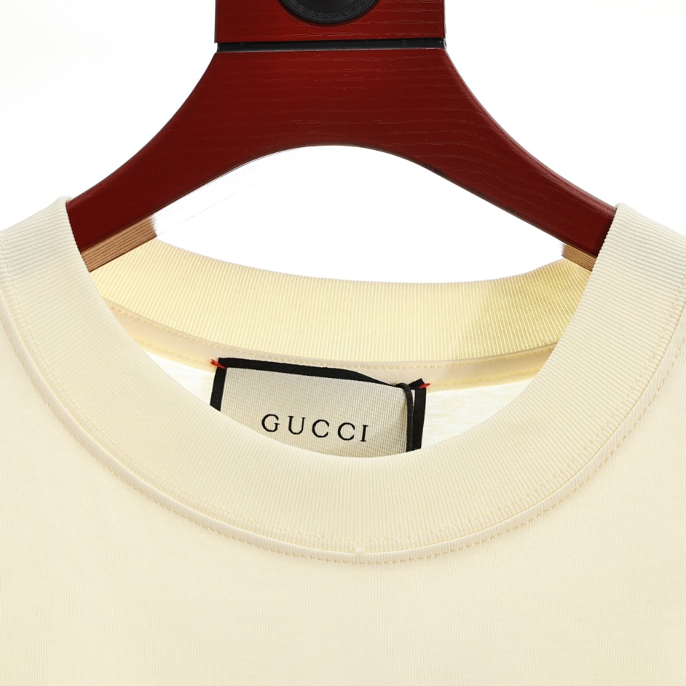 Gucci 古驰 2023新款彩虹锋刃印花短袖渐变色醒目别致