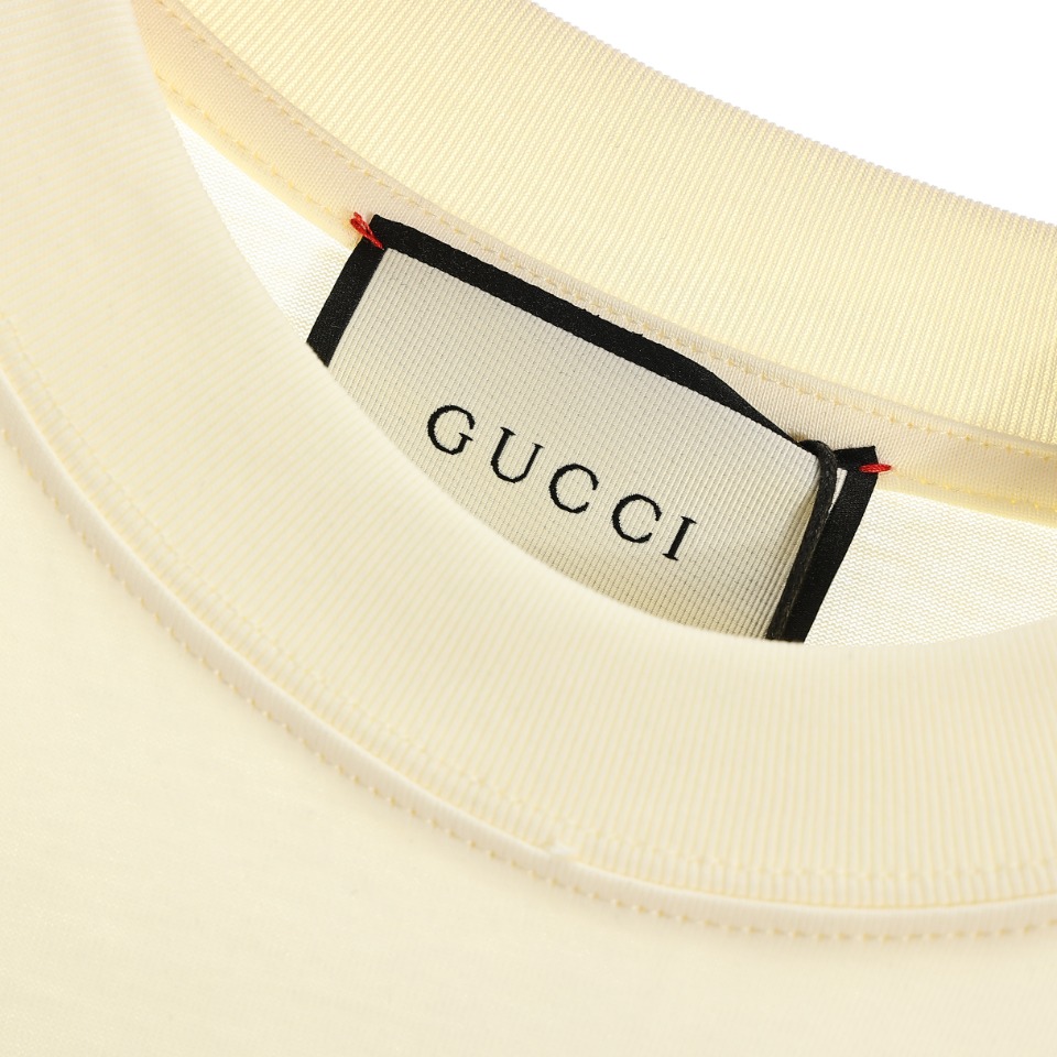 Gucci 古驰 2023新款彩虹锋刃印花短袖渐变色醒目别致