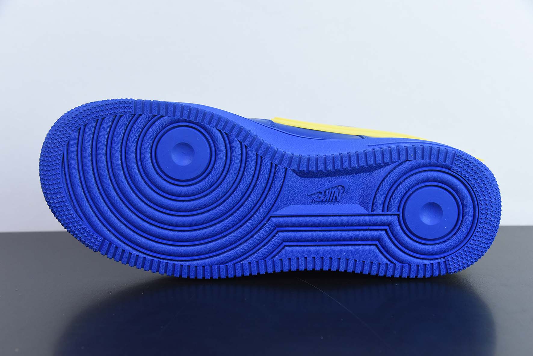 Ambush x Nk Air Force 1'07 Low 联名款 空军一号低帮休闲板鞋 货号:DV3464-400