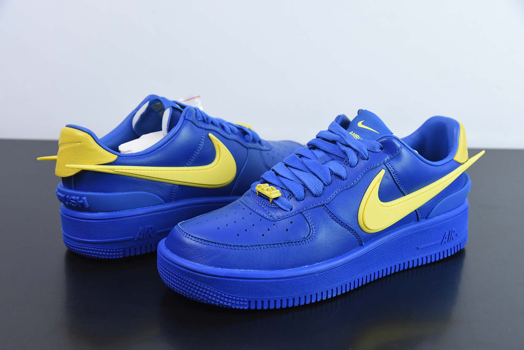 Ambush x Nk Air Force 1'07 Low 联名款 空军一号低帮休闲板鞋 货号:DV3464-400