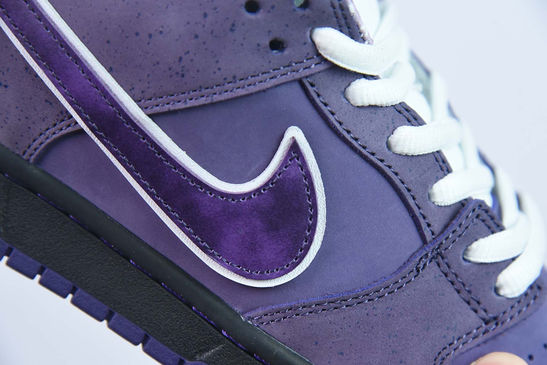 NK SB Dunk Low 扣篮系列 经典低帮滑板板鞋“紫龙虾”货号：BV1310-555