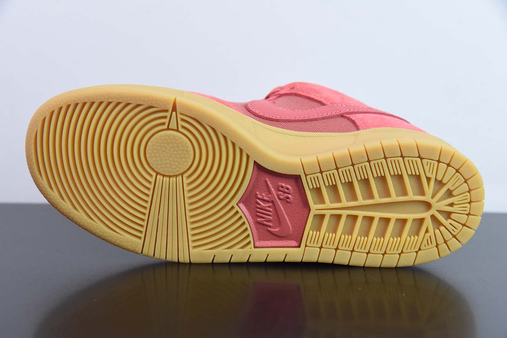 Nike SB Dunk Low Pro QS"Adobe"扣篮系列低帮休闲运动滑板板鞋“红砖土胚生胶”DV5429-600
