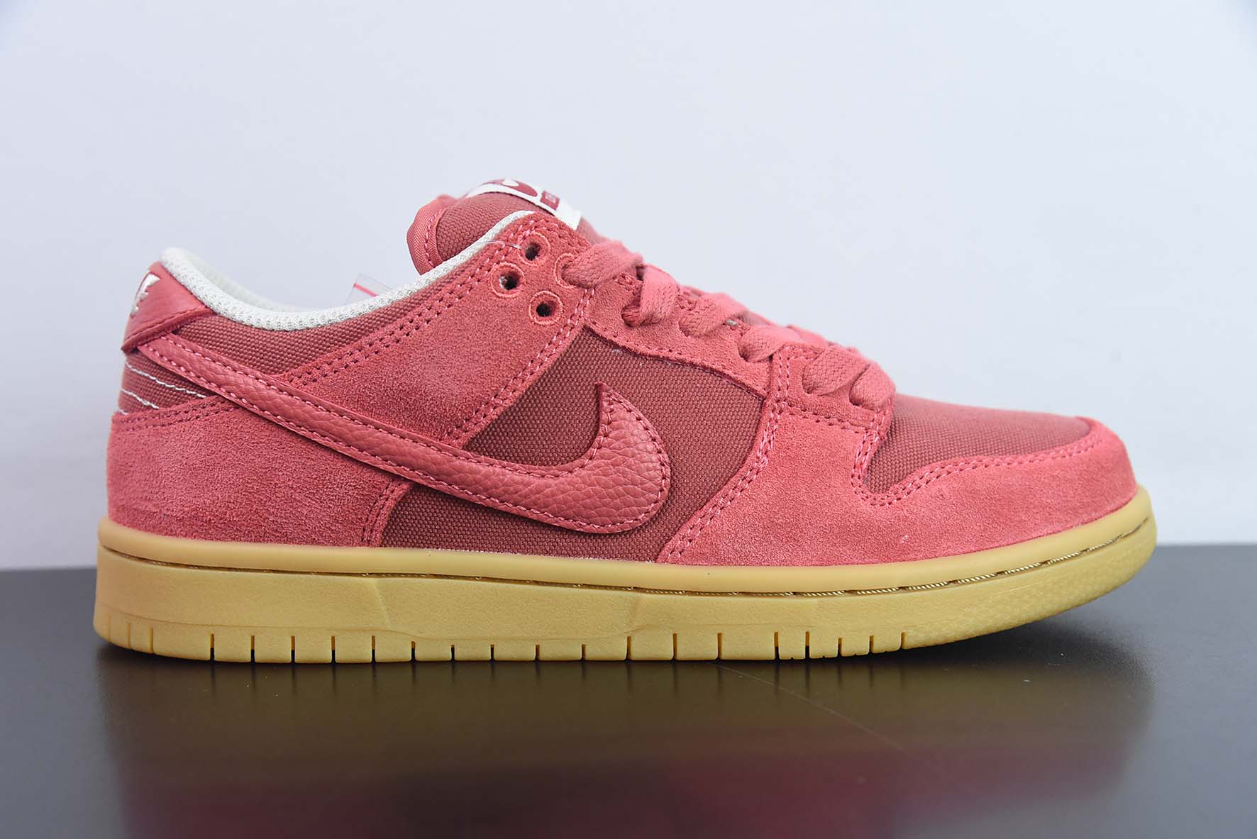 Nike SB Dunk Low Pro QS"Adobe"扣篮系列低帮休闲运动滑板板鞋“红砖土胚生胶”DV5429-600