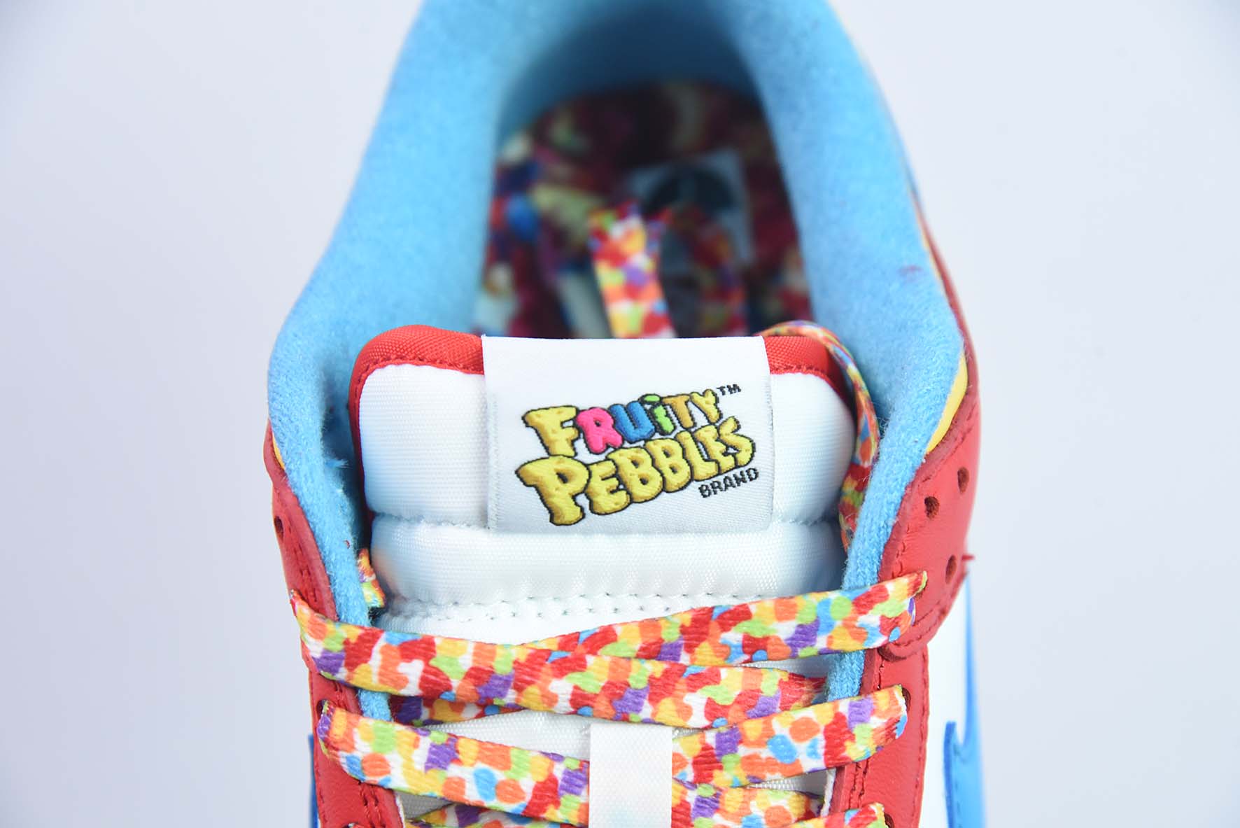 Nike Dunk Low "Fruity Pebbles"詹姆斯联名 水果麦低帮运动鞋 货号:DH8009-600
