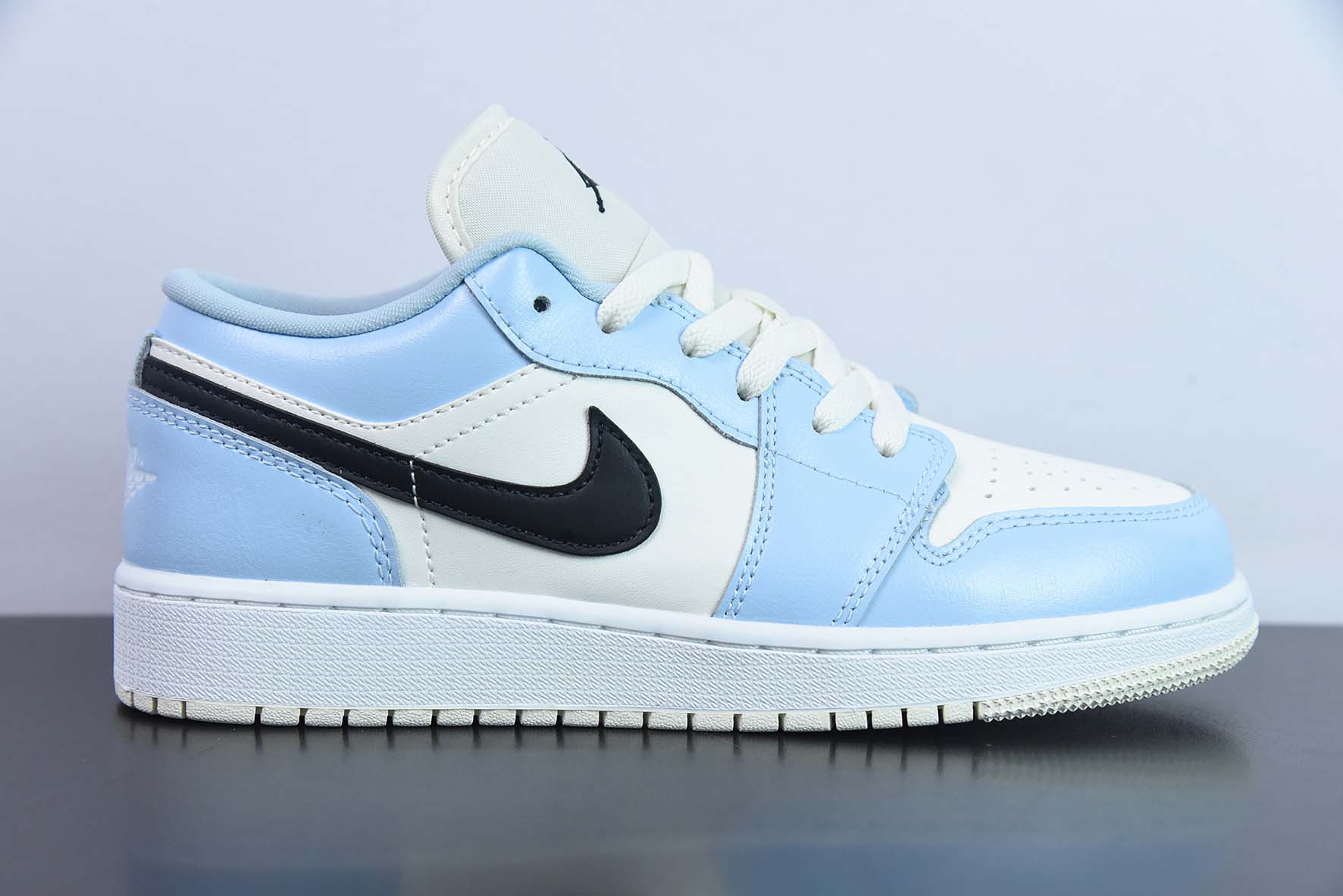 Air Jordan 1 Low GS Ice Blue低帮  AJ1白黑蓝 货号554723-401
