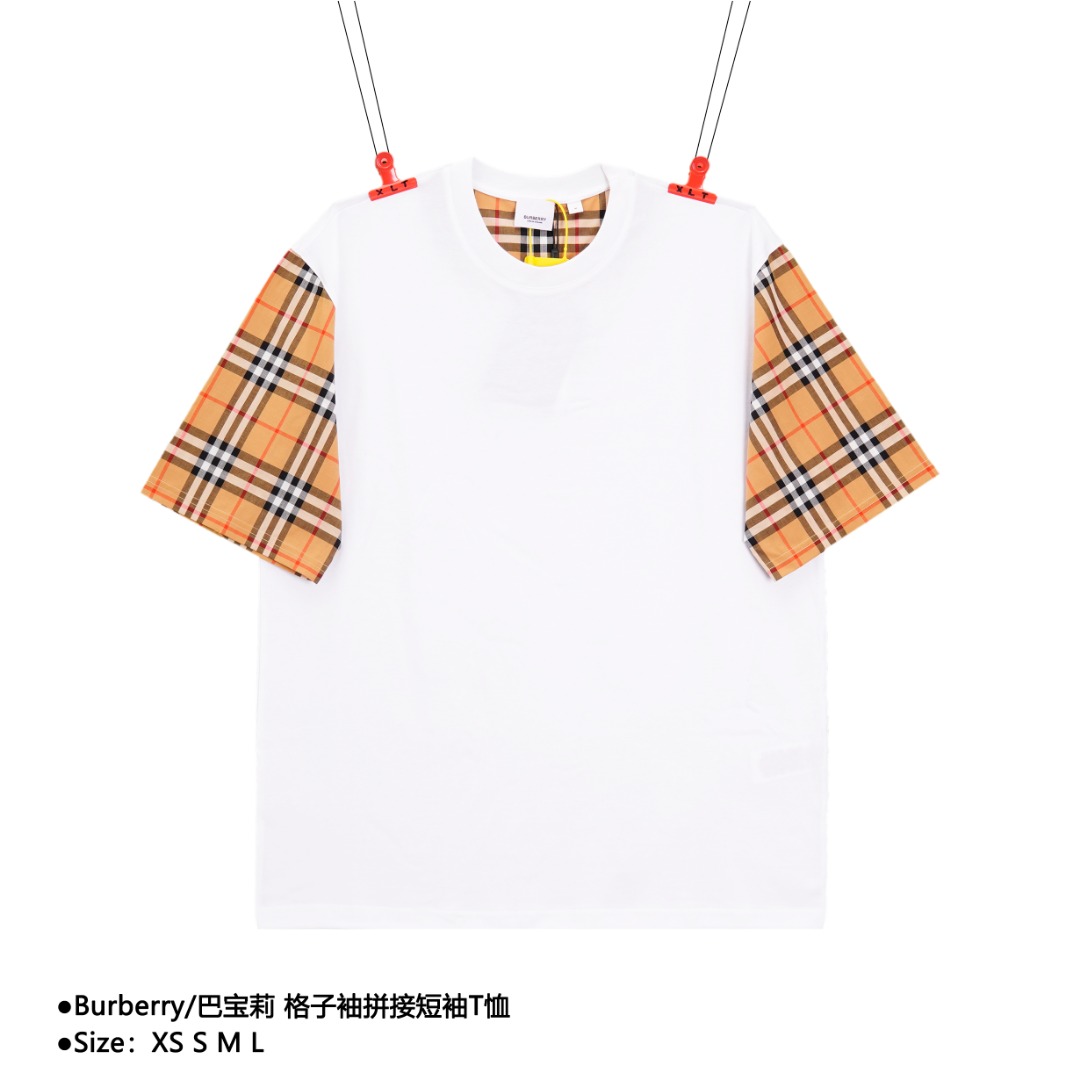 💰150
Burberry/巴宝莉 格子袖拼接短袖T恤
Size：XS S M L

采用50支双股200g全棉面料 水洗处理 袖子前后 左右全部人工对格处理  按原版还原 一只袖子师傅要抓杠六次 领子龟背设计格纹要求也是居中裁剪 每一件衣服格纹都是出自一个码 耗材极大 随意对比市面不对位版本 
基础圆领版型设计 下摆特有的弧形线条设计 最新千与千寻联名拆版对色定制 全套辅料配备齐全

款式编号：AZ-C-56056056016/14