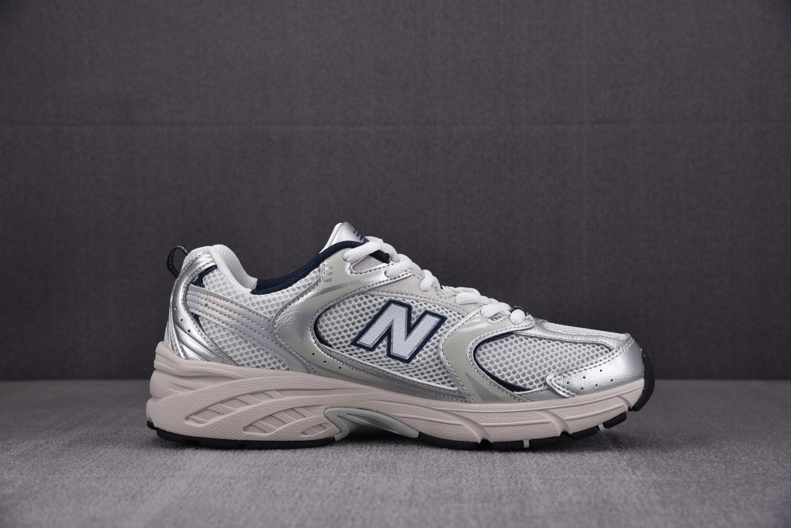 NB530灰银尺码36-44.5总裁R出品-NewBalanceNB530灰银MR530KAYZ010鞋