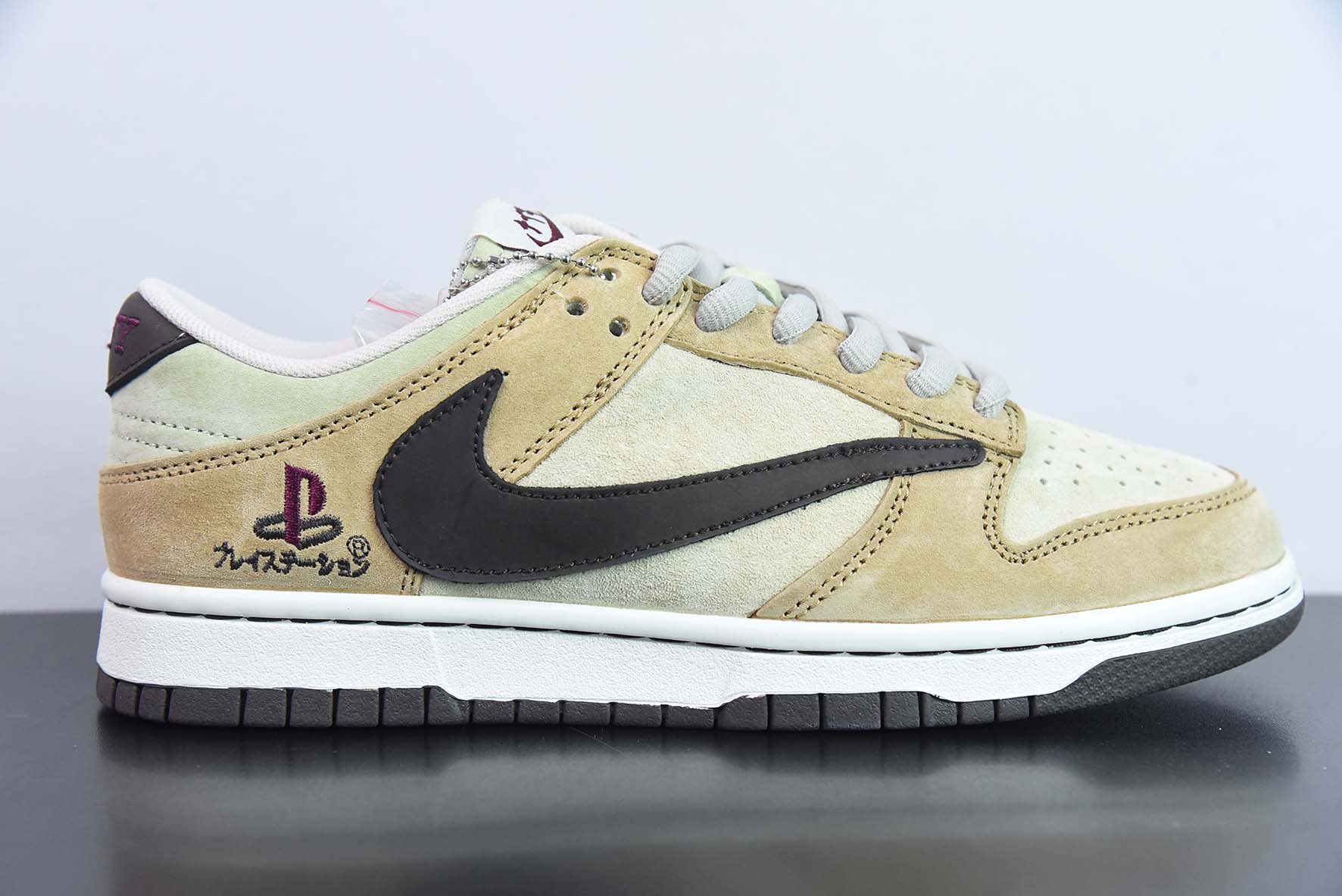 TDA11622848 Sony PlayStation 5 x Travis Scott x Nike SB Dunk Low PS5 beige número de producto: CU1726-666 Tallas: 36-45