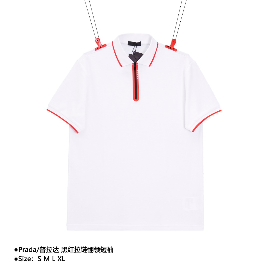 Prada/普拉达 黑红拉链翻领短袖 重磅280G定制32支原版面料,采用定制定染高克重原版面料,螺纹增加到2.7舒适不变形,质感无敌 -1:1原版开模,ZP开发,完美还原原版,大厂制作,非市面小厂出品,精细走线,顶级工艺欢迎对比 -领标,吊牌,洗水标定制全套辅料 -不挑年龄不挑身材不挑性别,男女都非常合适 所有细节均为实拍,放心购入 款式编号:Q-5650605618