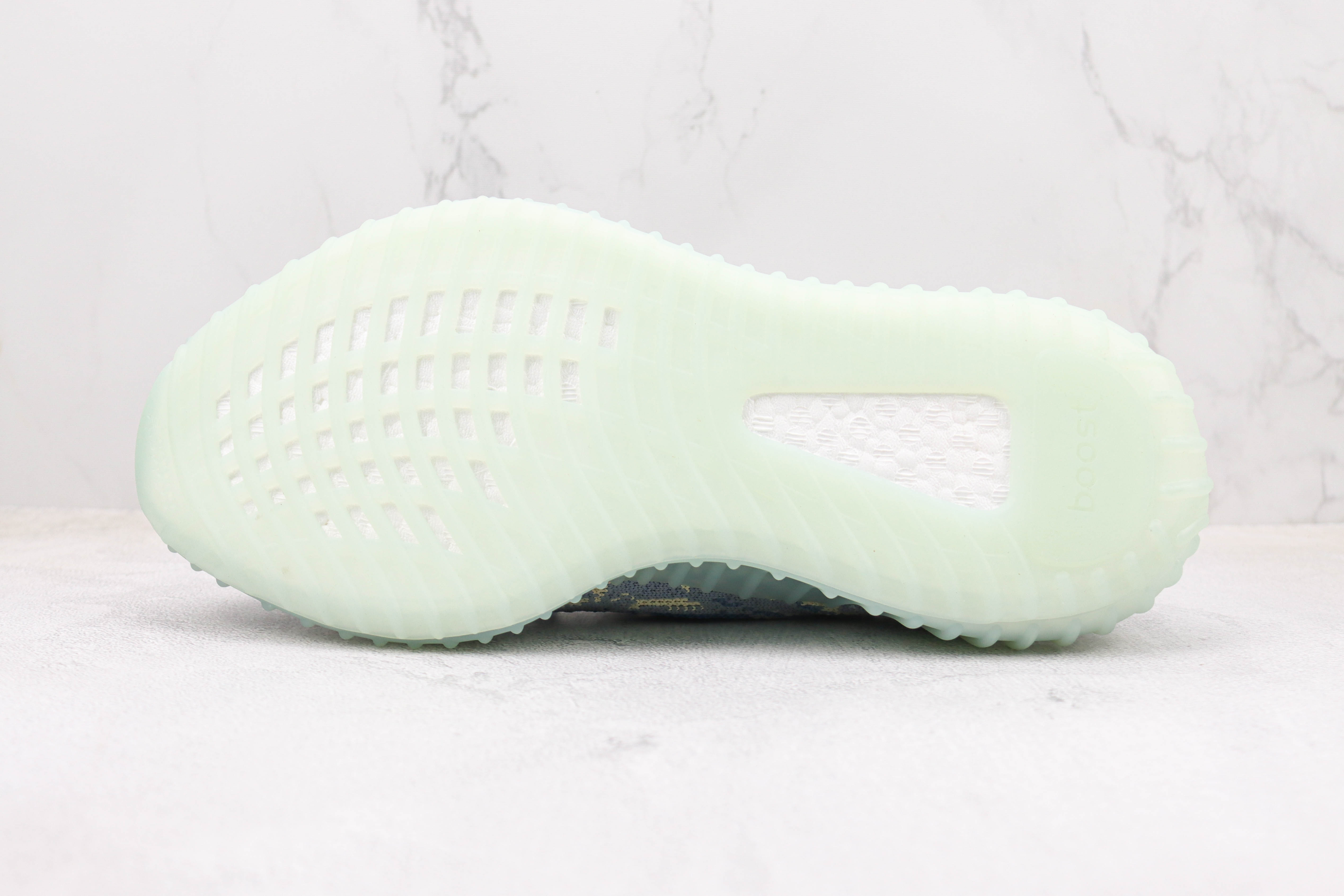 椰子350 V2 蓝暴龙运动鞋 Adidas Yeezy Boost 350v2