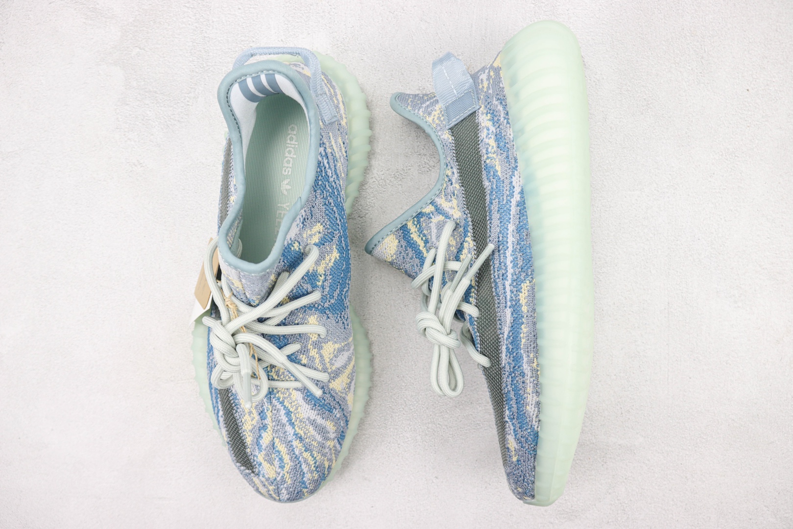 椰子350 V2 蓝暴龙运动鞋 Adidas Yeezy Boost 350v2