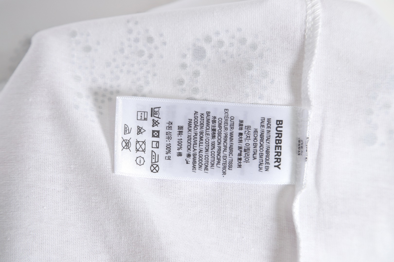 200 Burberry 巴宝莉 23SS Horseferry烫钻LOGO短袖T恤