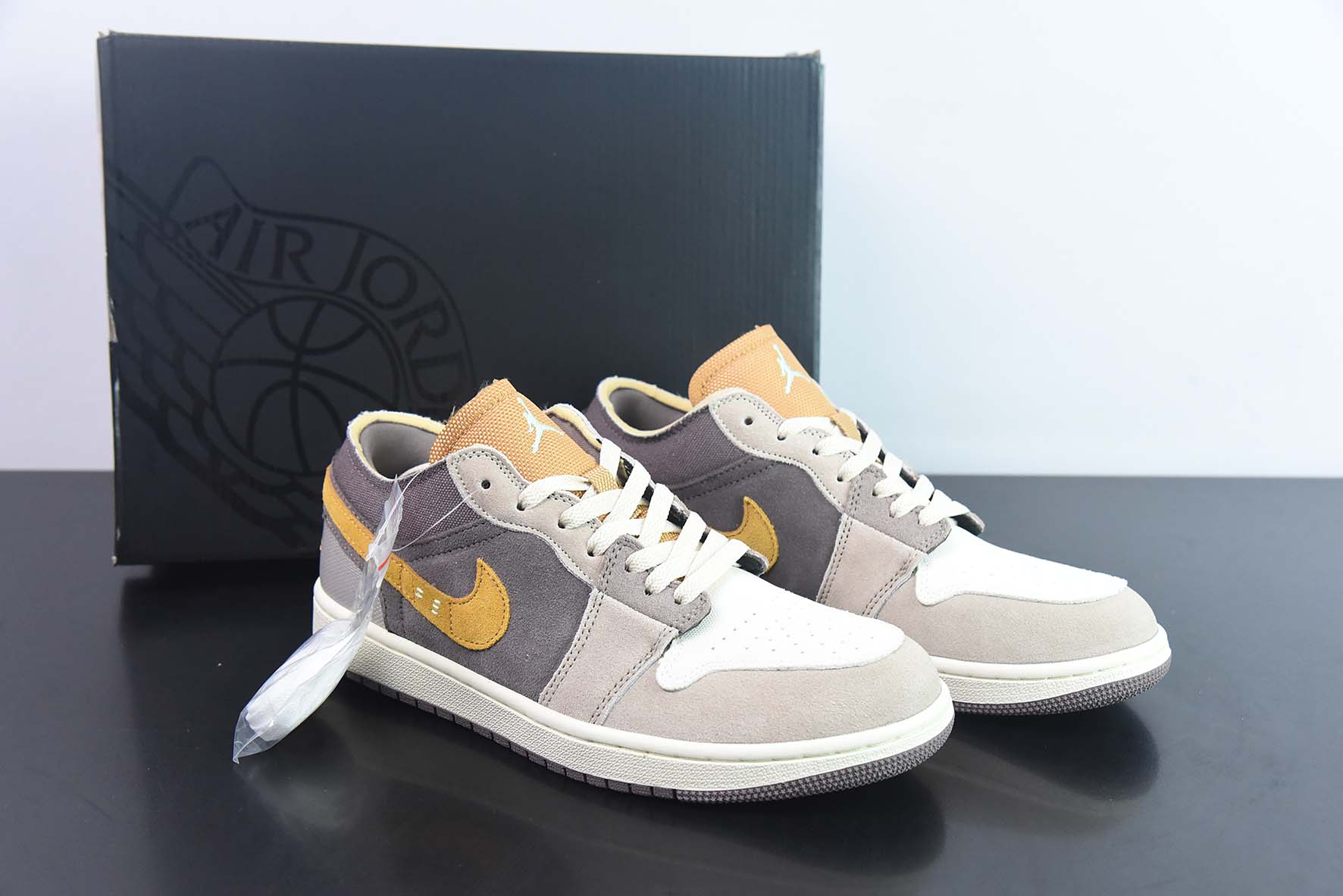 NK Air Jordan 1 Low SE Craft"Inside Out/Brown Yellow "AJ1乔丹一代低帮经典复古文化休闲运动篮球鞋“解构棕黄”DN1635-200