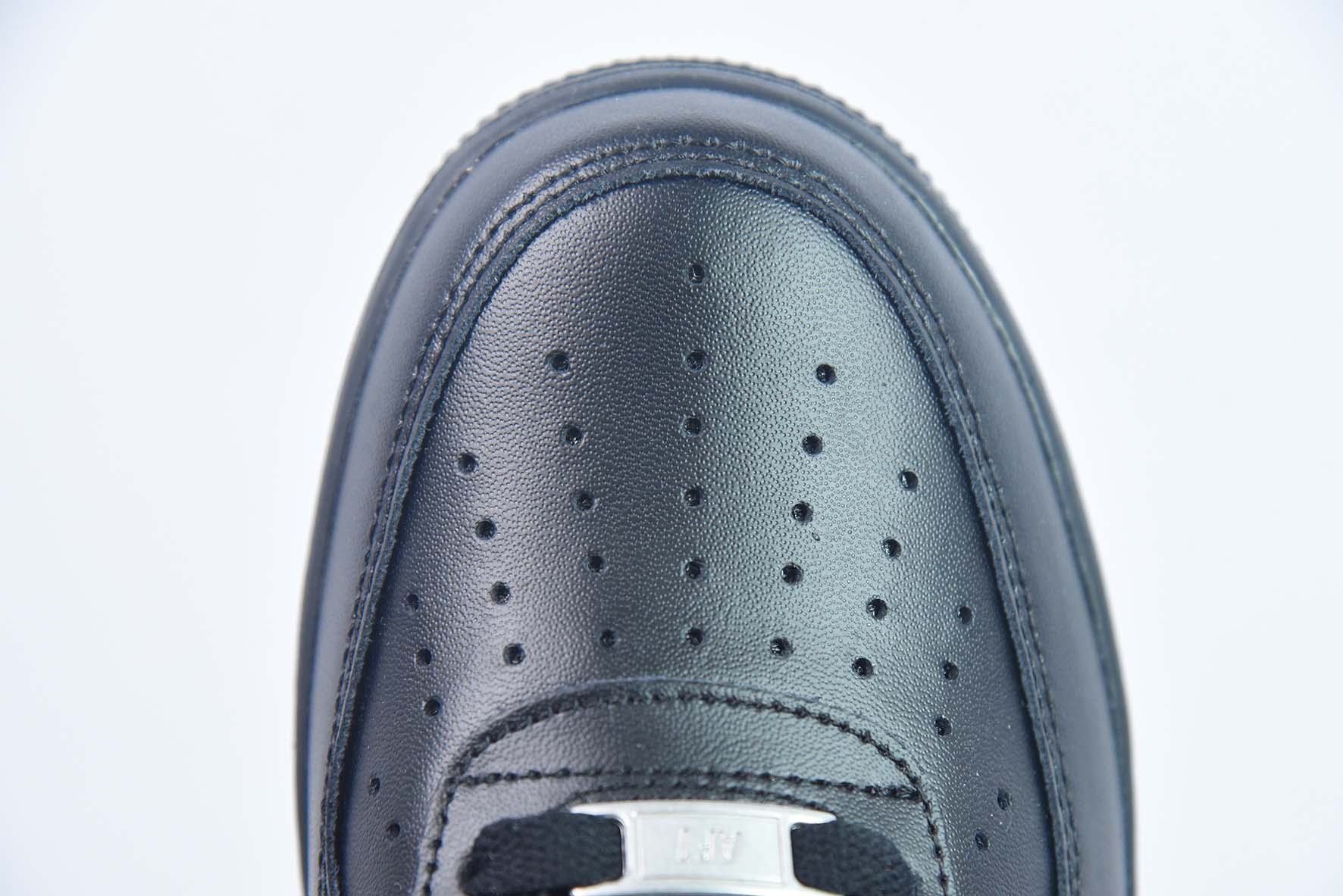 Nike Air Force 1 Low 空军全黑低帮