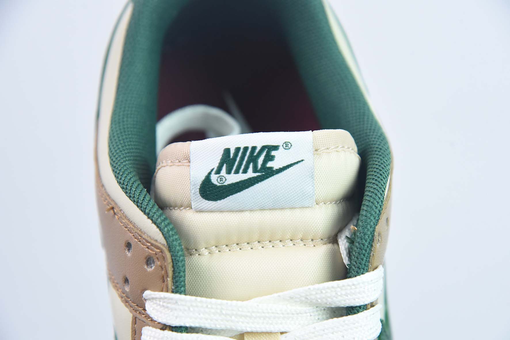 Nike Dunk Low “Brown Green” 货号:FB7160-231
