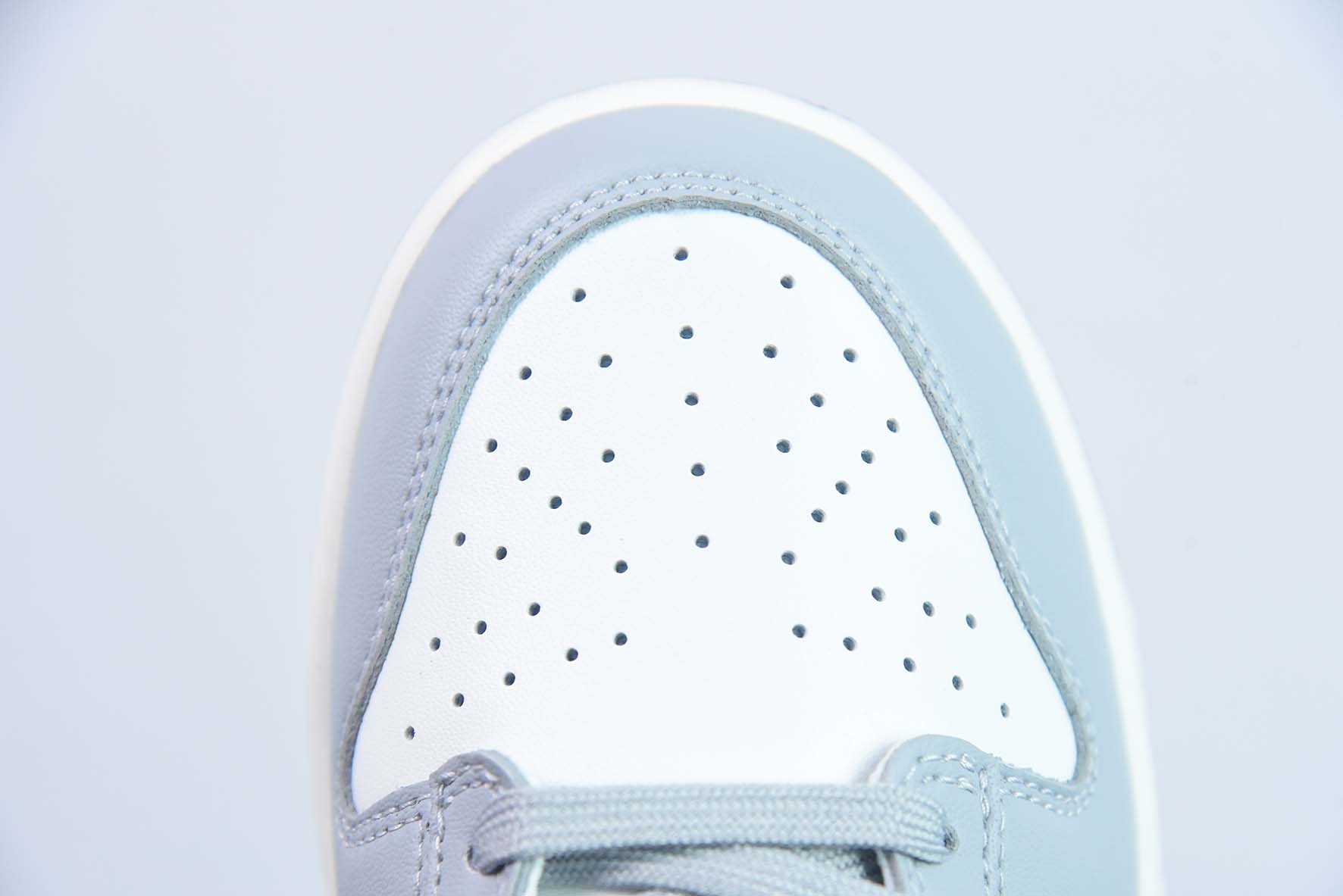 Nike SB Dunk Low RETRO "Grey White" 灰酒红低帮运动板鞋 货号:DD1503 122