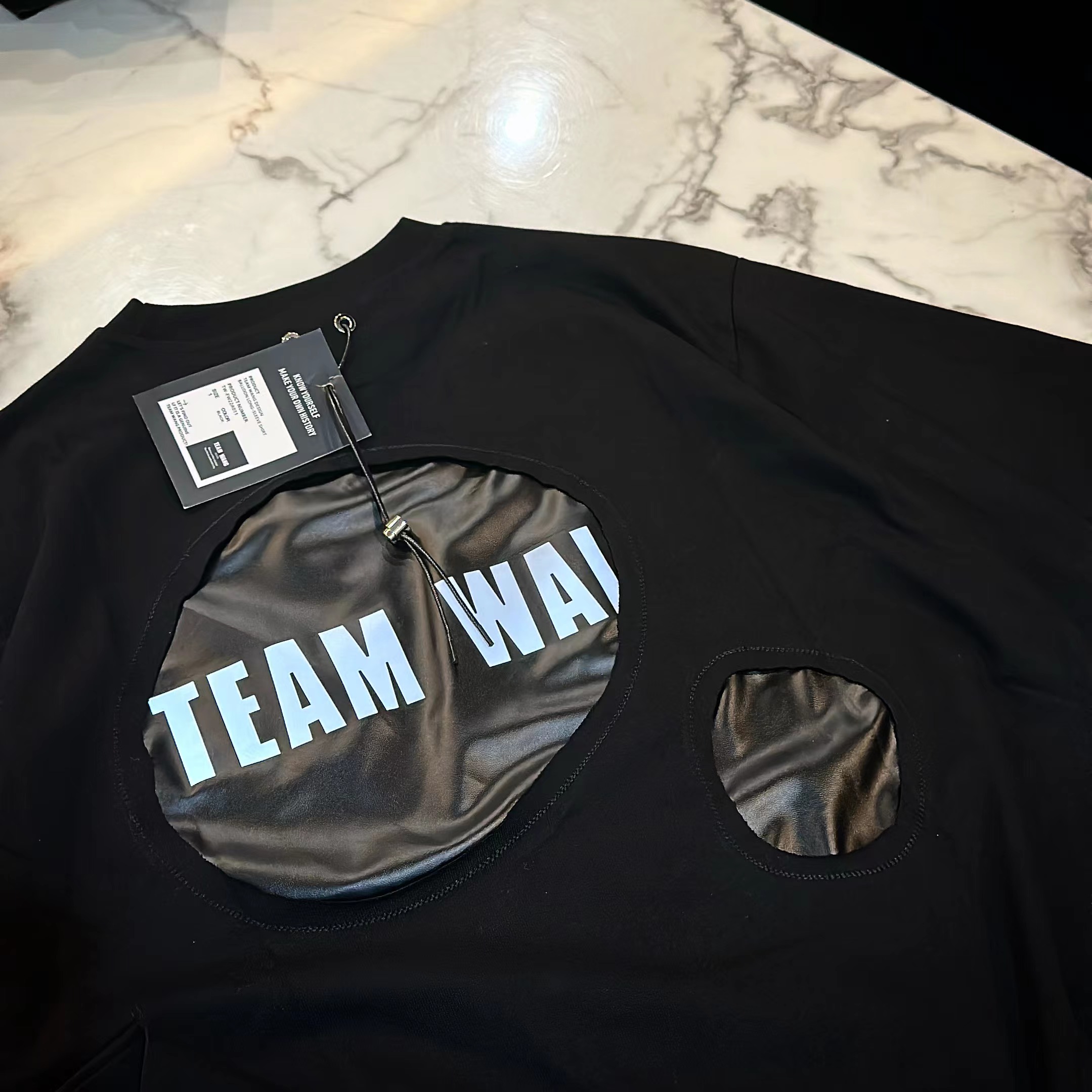 200 独家狠货 当红炸子鸡王嘉尔主理人潮流牌子TEAMWANG、亲自上身带货