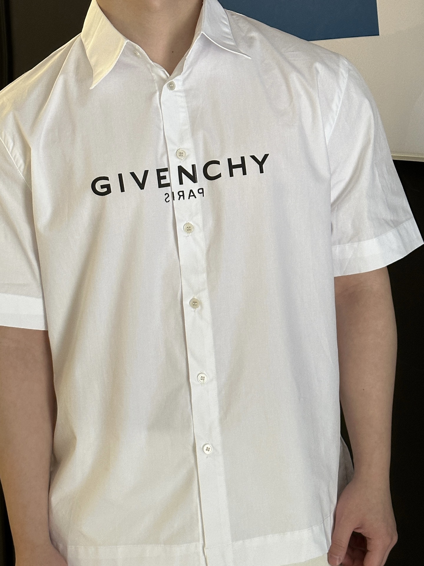 上身素材# GIVENCHY/纪梵希 字母印花短袖衬衫