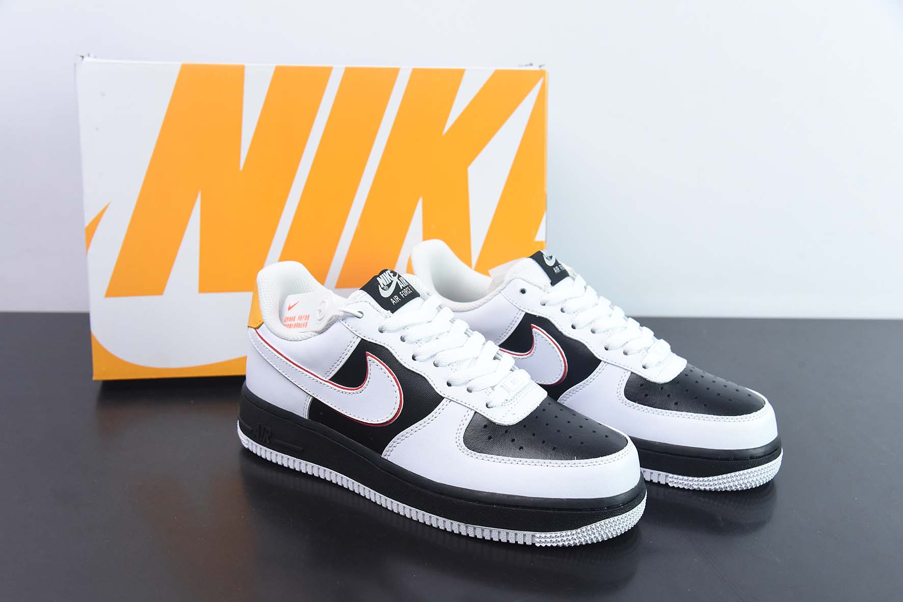 Nk Air Force 1'07 Low 李小龙配色 空军一号低帮休闲板鞋 KN2696-024