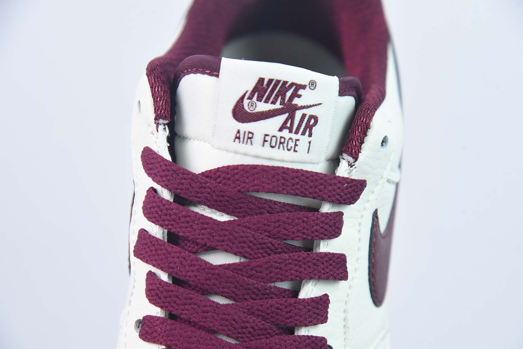 Nk Air Force 1'07 Low 酒红白配色 空军一号低帮休闲板鞋