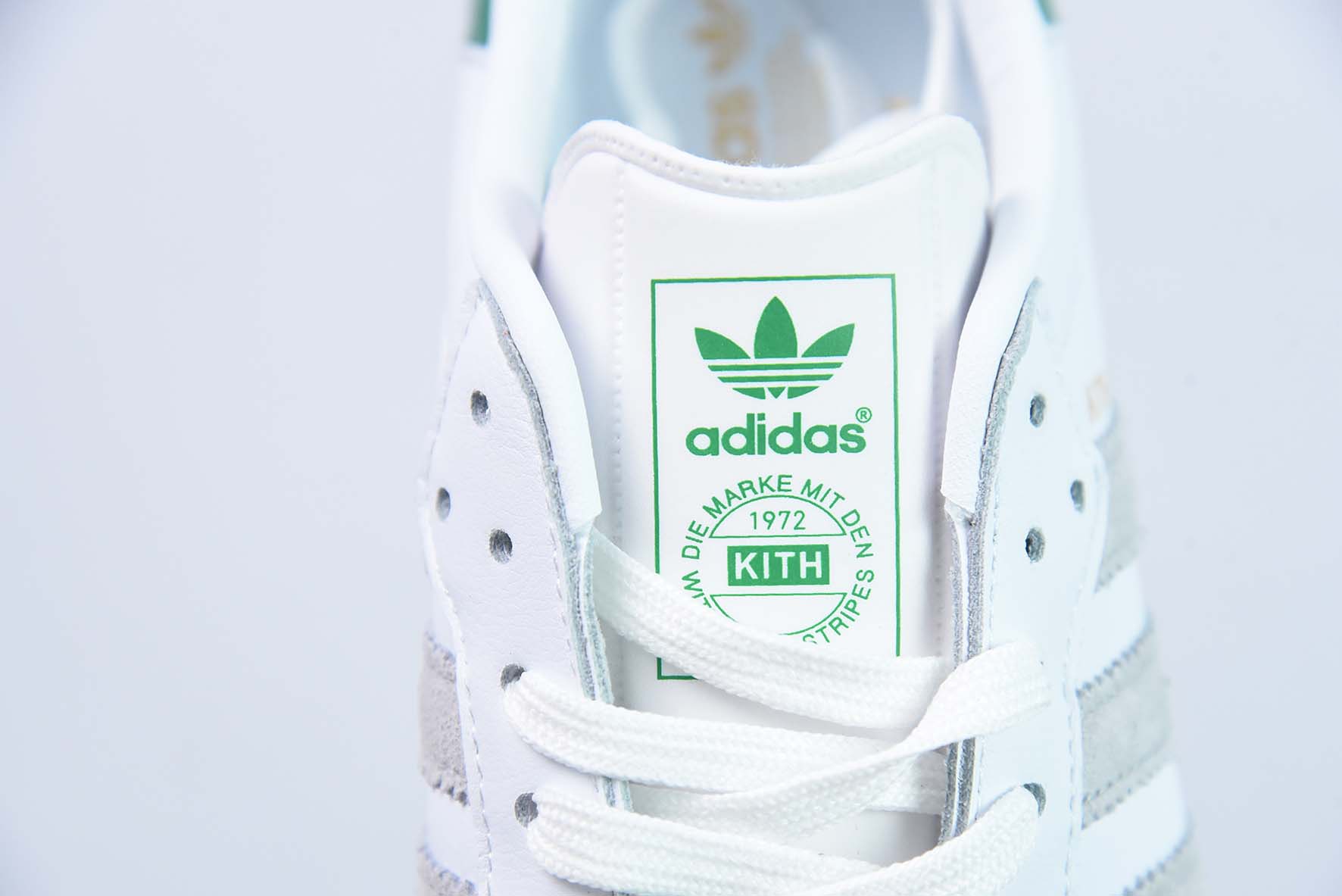 KITH x AD Originals Samba OG"Classics Program"桑巴联名白浅灰深绿烫金”货号:FX5398