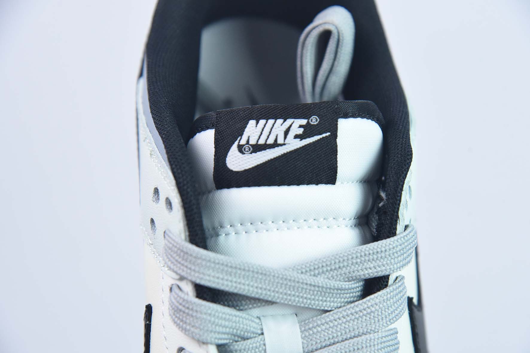 Nike SB Dunk Low 皇冠涂鸦男子运动鞋 货号: DD3696-255