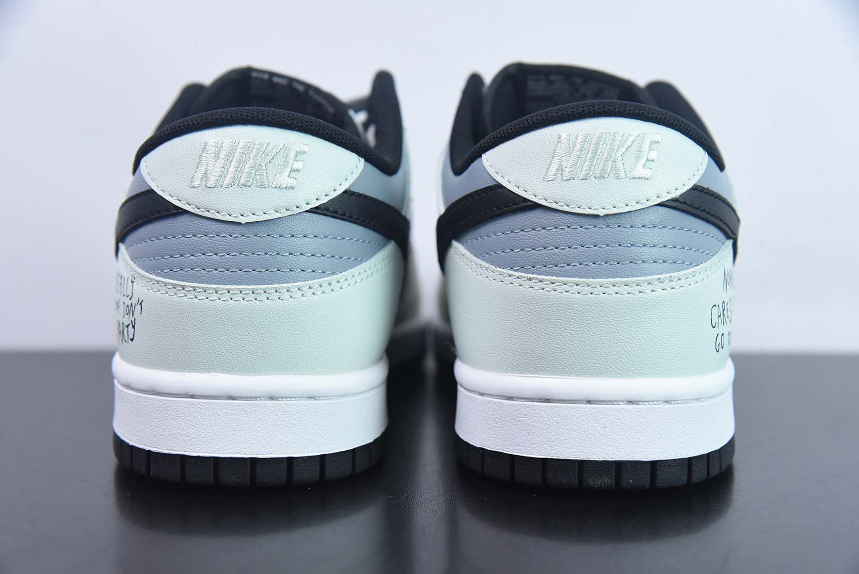 Nike SB Dunk Low 皇冠涂鸦男子运动鞋 货号: DD3696-255