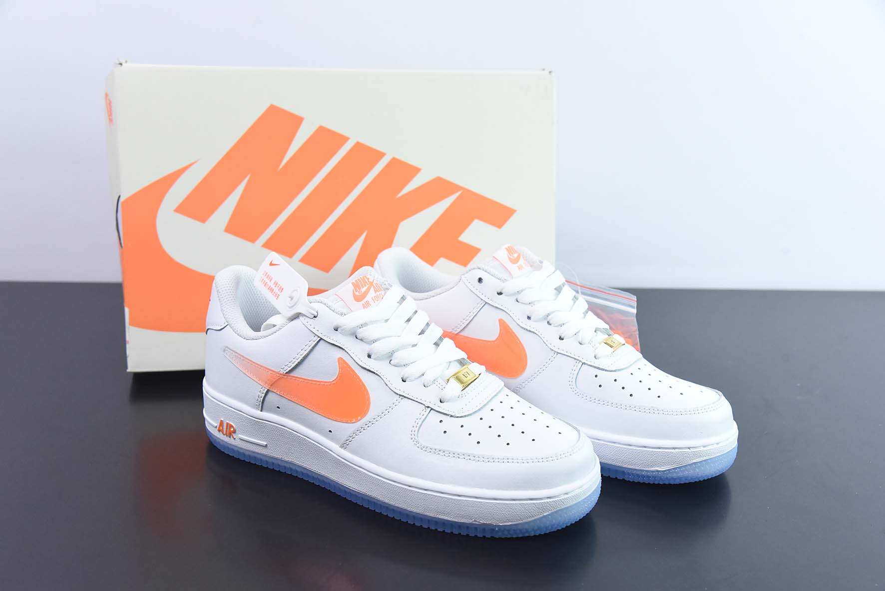 Air Force 1'07 Low Retro SP 空军一号低帮 皮革白橙渐变钩子”货号 CO3363-362