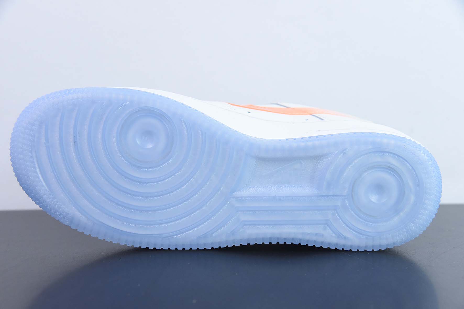 Air Force 1'07 Low Retro SP 空军一号低帮 皮革白橙渐变钩子”货号 CO3363-362