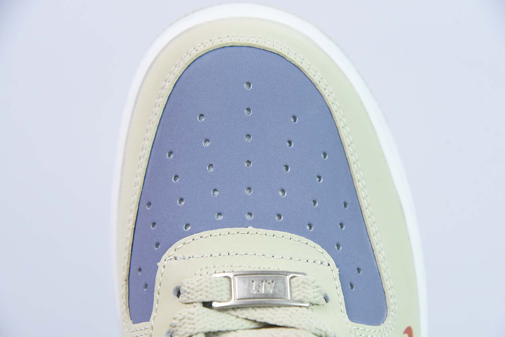 NIke Air Force 1 '07 Low “古驰联名--卡其灰拼接”空军一号 货号: 315122-009