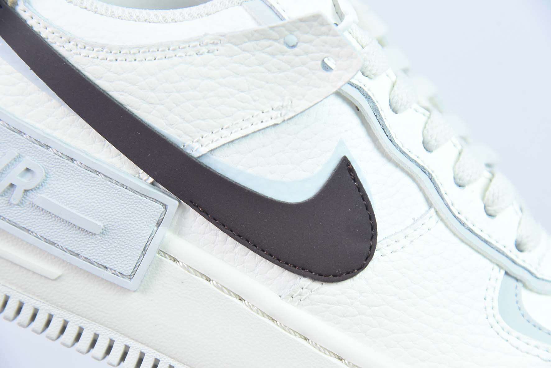 Air Force 1 Shadow"Python"空军一号轻量增高低帮百搭板鞋“蛋糕奶米白深棕鸳鸯钩子”货号：FD0804-100