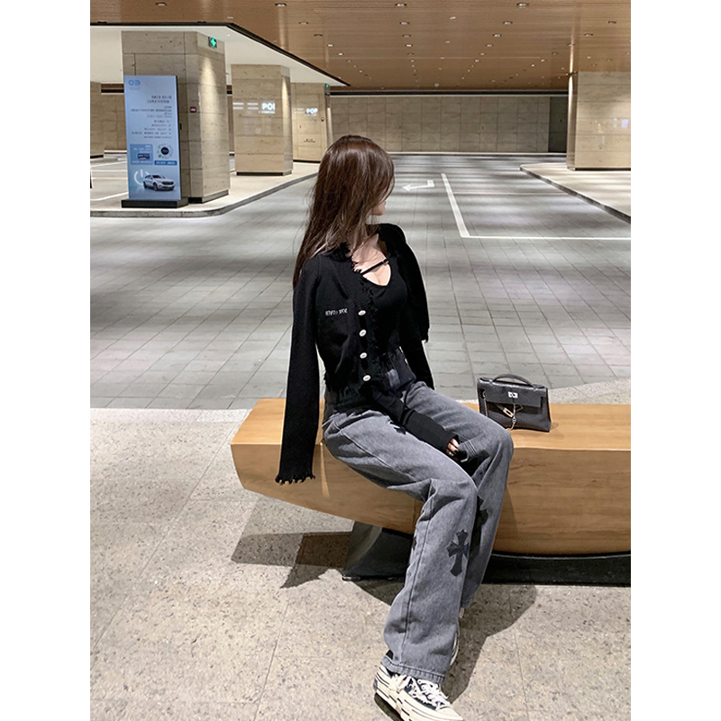 上身素材# Chrome Hearts/克罗心 22Fw 黑贴皮十字架牛仔裤