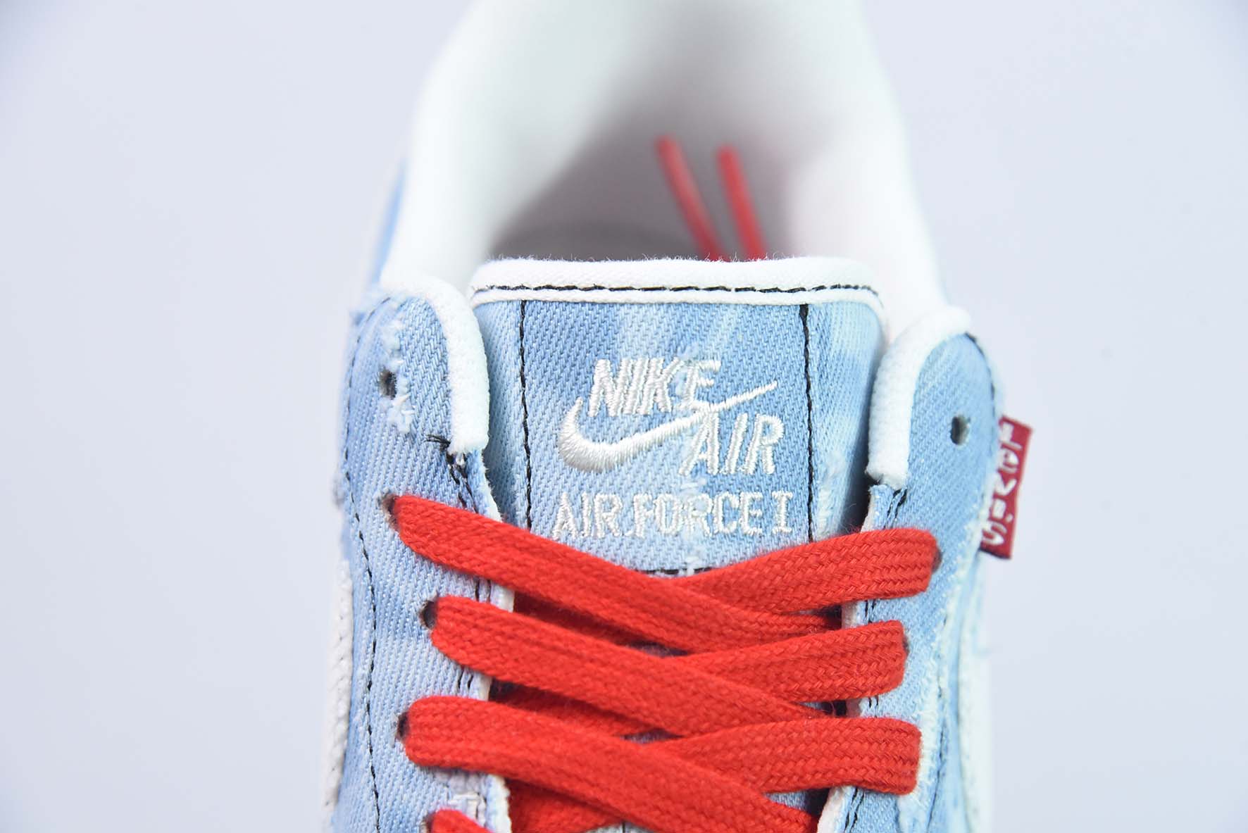 Nk Air Force 1 Low 李维斯联名 牛仔布空军一号低帮休闲板鞋 货号:LE5050-012