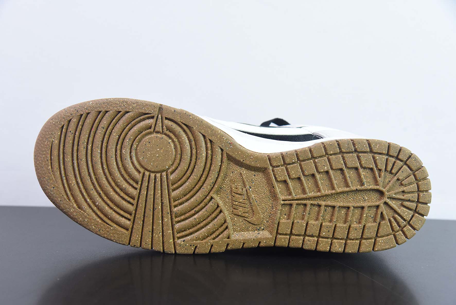 NK Dunk Low SE 85 双钩复古休闲板鞋 货号：DO9457-123