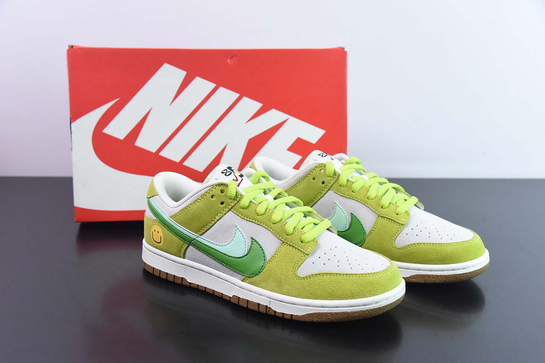 NK Dunk Low SE 85 双钩复古休闲板鞋货号：DO9457-122