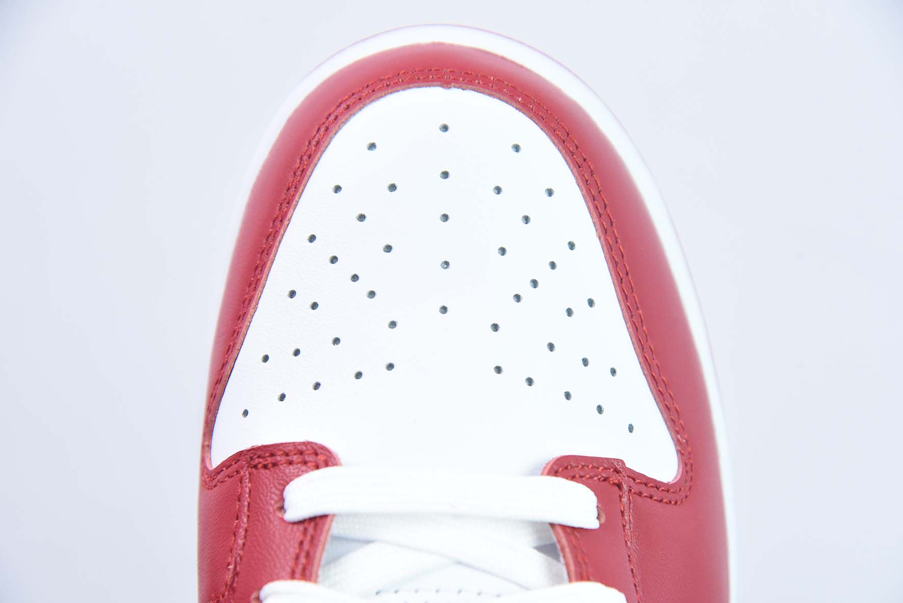 Nike SB Dunk Low"Gym Red"扣篮系列低帮休闲运动滑板板鞋“白红金字”货号:DD1391-602