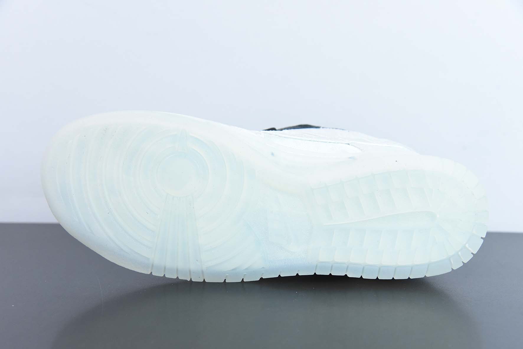NK Dunk Low 藤原浩三方联名白丝绸低帮运动鞋 货号:FN0315-110