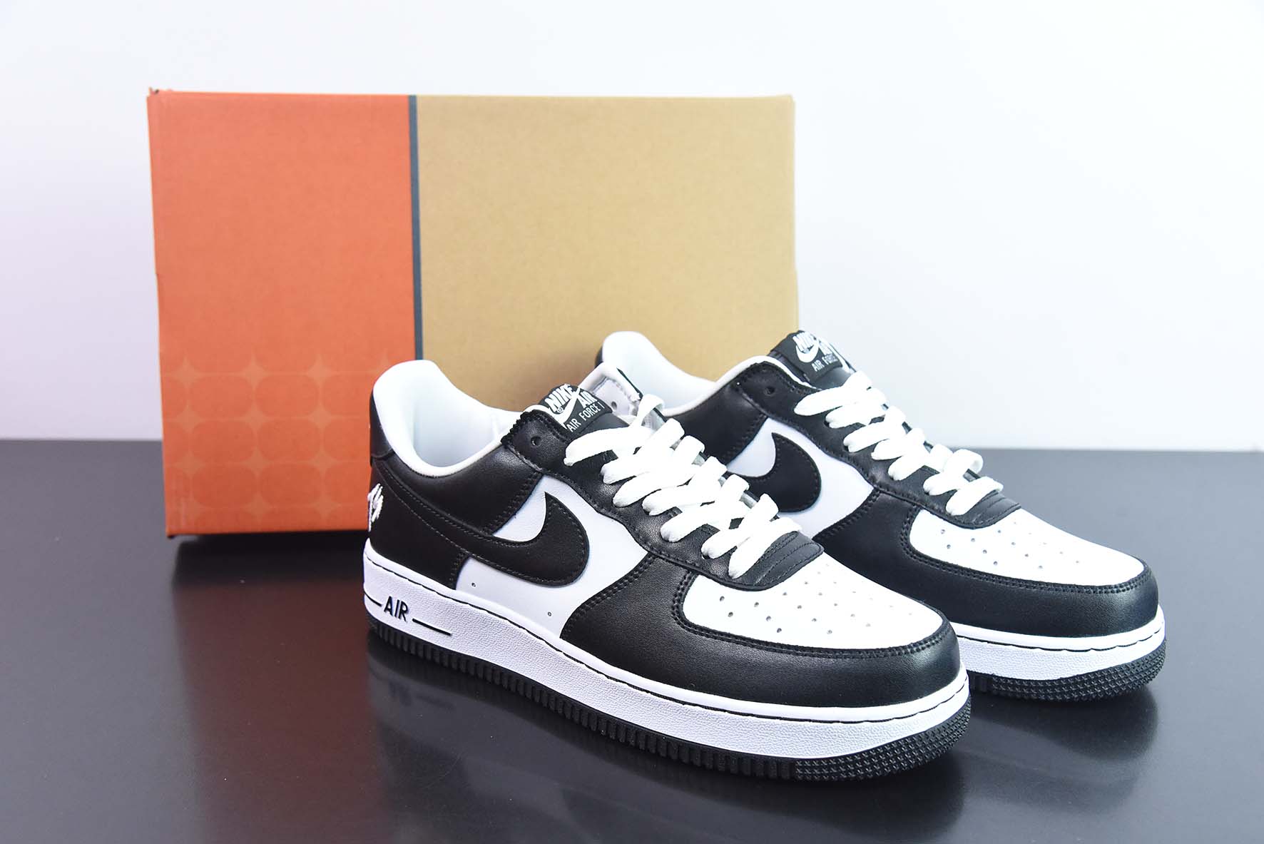 耐克Nike Air Force 1’07 Low"Black/White"空军一号经典黑白熊猫TS刺绣”CN2405-001
